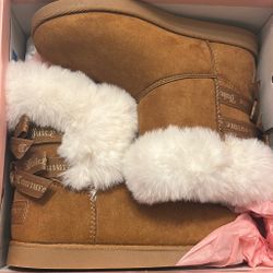 Juicy Couture Boots 