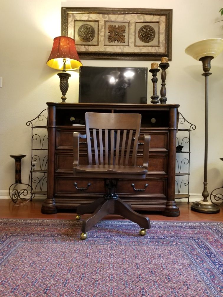 Antique Milwaukee Chair Company Bankers Chair