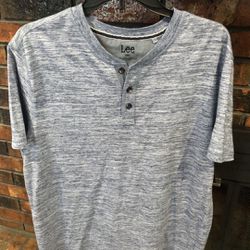 “Lee” Mens Blue Heathered Shirt Size Large ( I Live In Keller. Map It First)
