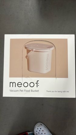 Vacuum Pet Food Storage