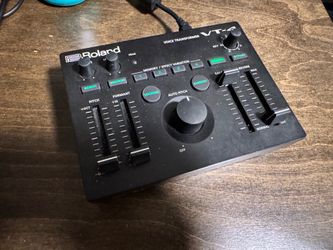 Roland VT- 4 Voice Transformer