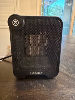 Gazeled Mini Space Heater – $10