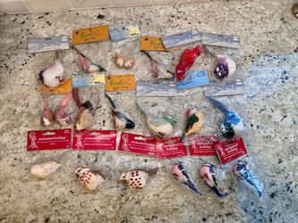 Lot of 18 new in packages, Birds for crafting.