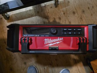 Milwaukee Packout Radio Pick Up Concord