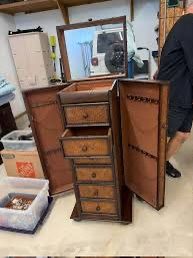 JEWELRY BOX USED $100 Cash