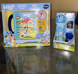 Bluey VTech Book of Games + Dance Mode Bubble Mic Bundle