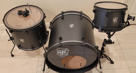 SJC Custom Drums Pathfinder Series Maple 3-piece Shell Pack with snare stand