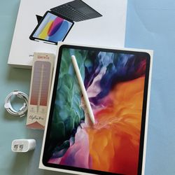 Apple iPad Pro 12.9” 4th Generation 256GB with pen, keyboard & Accessories