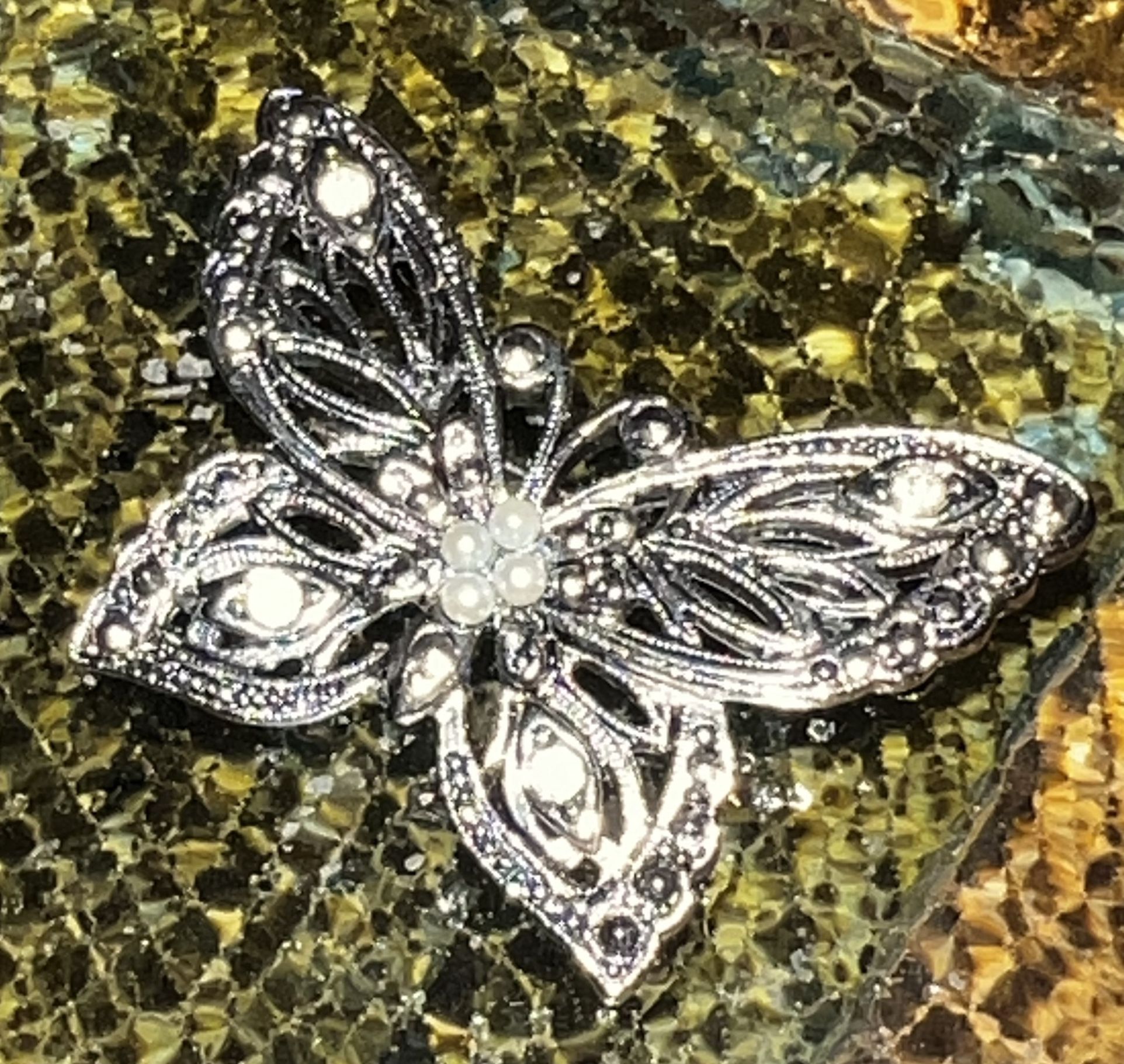 Butterfly Brooch / Lapel Pin 