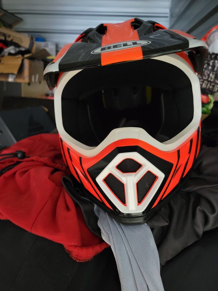 Bell Dirt Bike Helmet