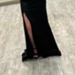 David’s bridal Black Bridesmaids Dress - Size 4 / Evening Gown / Formal Dress 