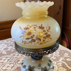 Vintage Gone With The Wind Hurrican Lamp