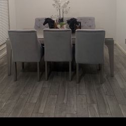 Dinning Table Almost New 