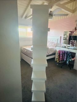 2 shelves