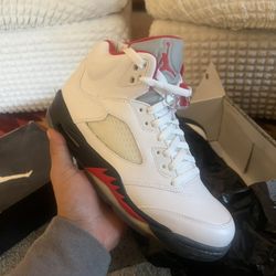 Jordan 5 Retro Fire Red (2013) Sz 9