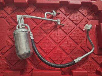 2005 Ford Expedition air conditioning  AC line hose assembly