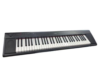 Yamaha Piaggero NP-12 Portable Electronic Keyboard 61 keys