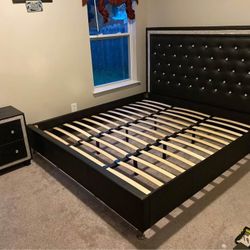 BRAND NEW WARM BLACK BED!! .. KING SIZE $445!!..QUEEN SIZE $395!!