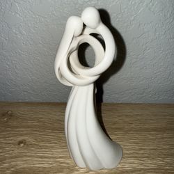Ceramic couple figurine
