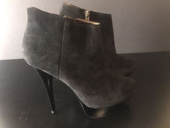 *NEW* Steve Madden - Chelseey Black Suede Booties