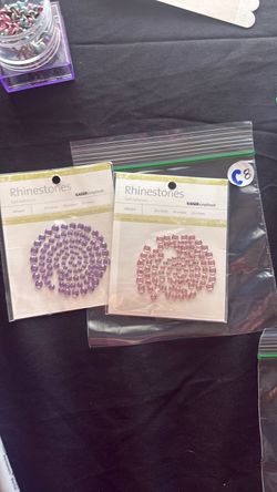 Arts and crafts rhinestones