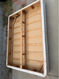 Queen size wooden box spring