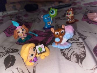 Disney Doorables Mini Figures Lot of 5