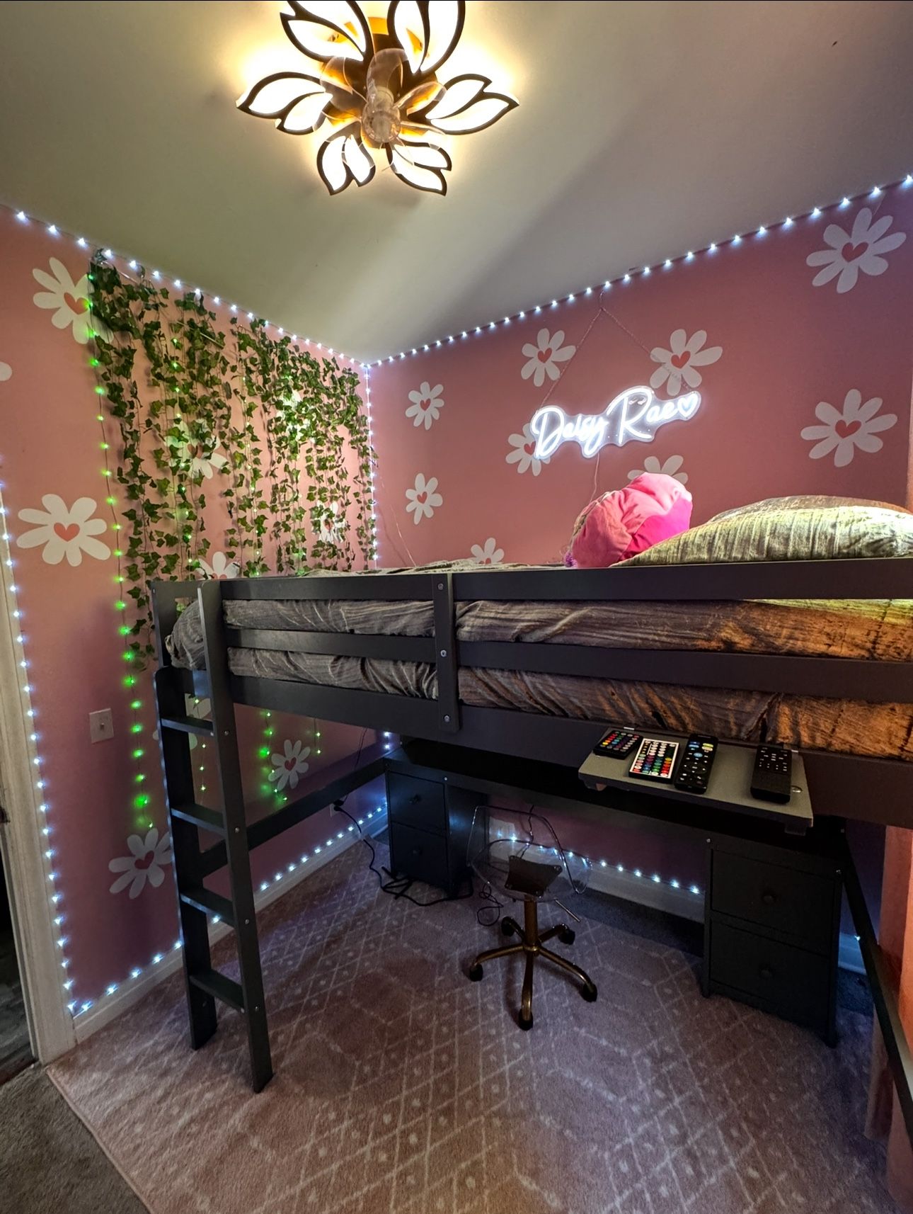Loft bed with Desk