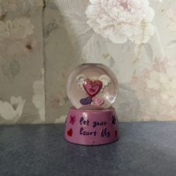 Vintage Claire's Snow Globe Friendship 2005 Love Hearts Y2K Pink Purple Red