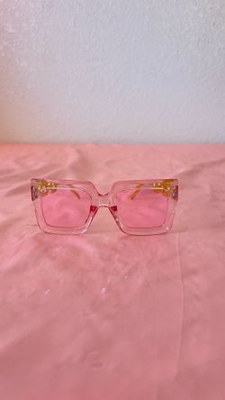 Pink sun glasses