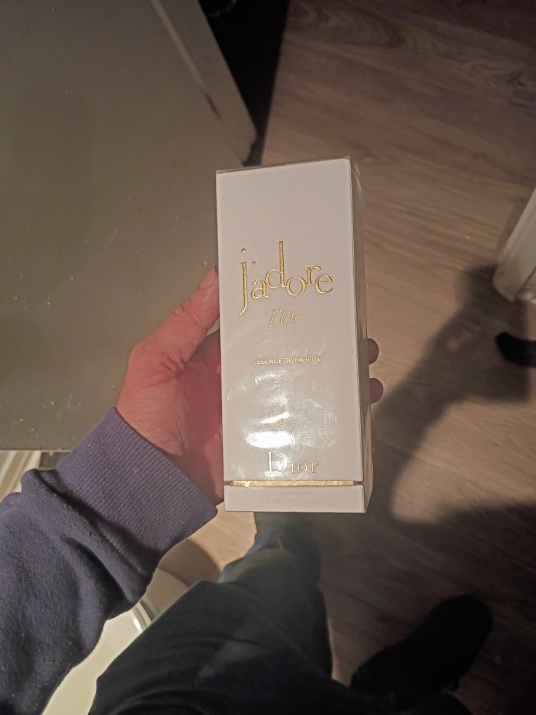 Dior Jadore Essence De perfum