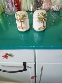 Palm tree salt and pepper shakers