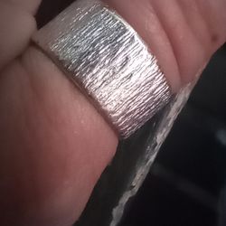 9k White Gold Tree Bark Ring  Sz7