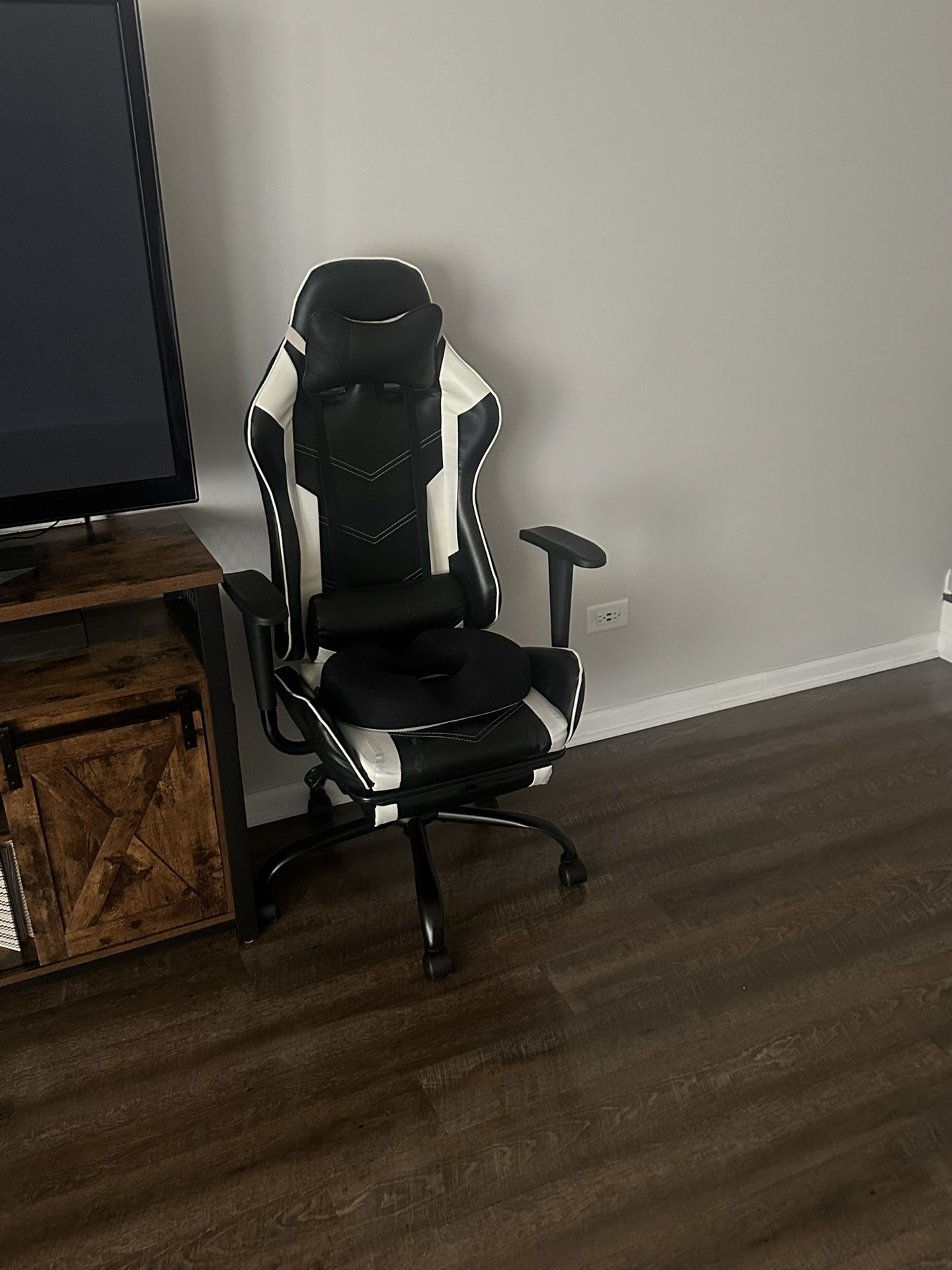 Gaming chair (office)