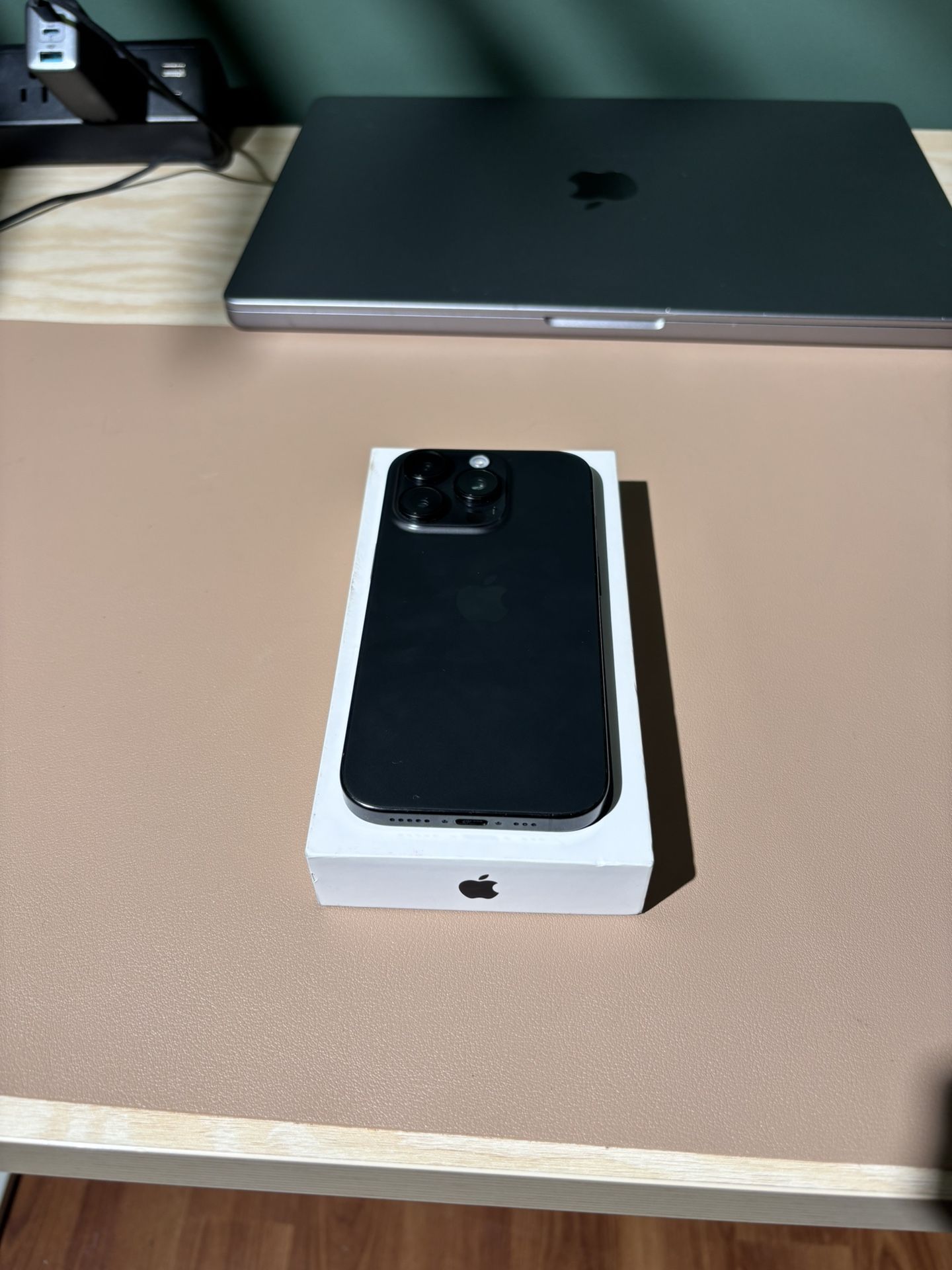 iPhone 16 Pro 128gb Unlocked