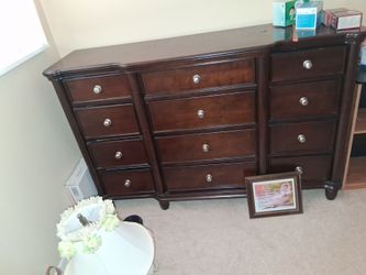 Furniture dresser