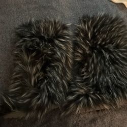 Fuzzy boots size 7