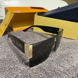 Louis Vuitton Sunglasses 