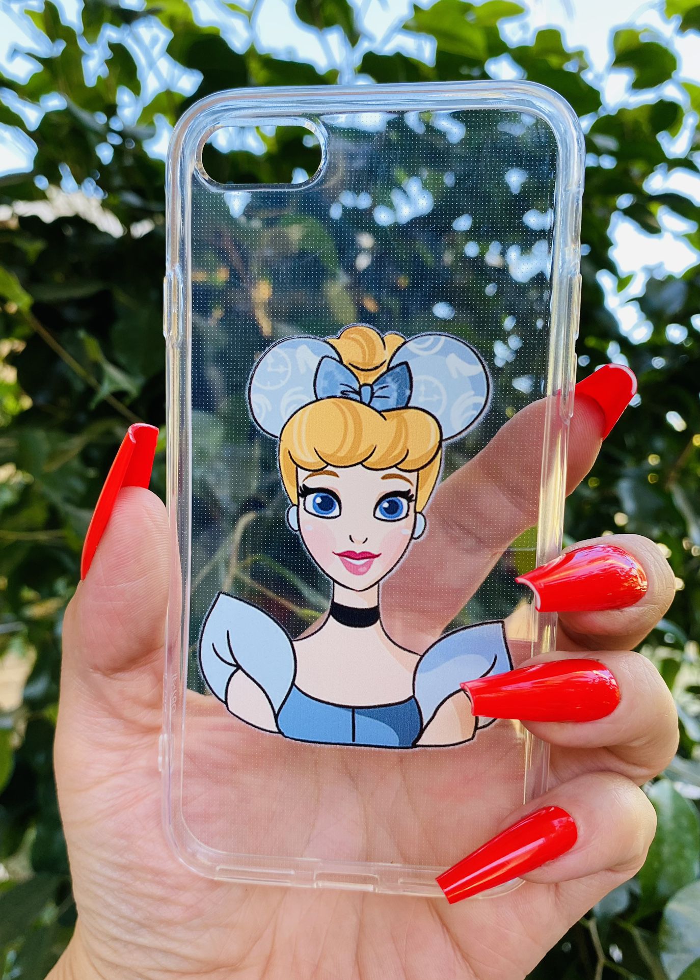 Brand new cool iphone 7, 8 or 2020 SE case cover rubber silicone Clear transparent see through CINDERELLA Princess Disney Disneyland Womens Girls