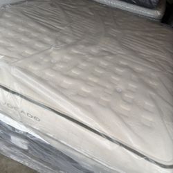 California King Size Bed Avocado Extra Firm Mattress Serta Sealy Beautyrest Black Hybrid Stearns & Foster Reserve Purple Restore Rejuvenate Tempurpedi