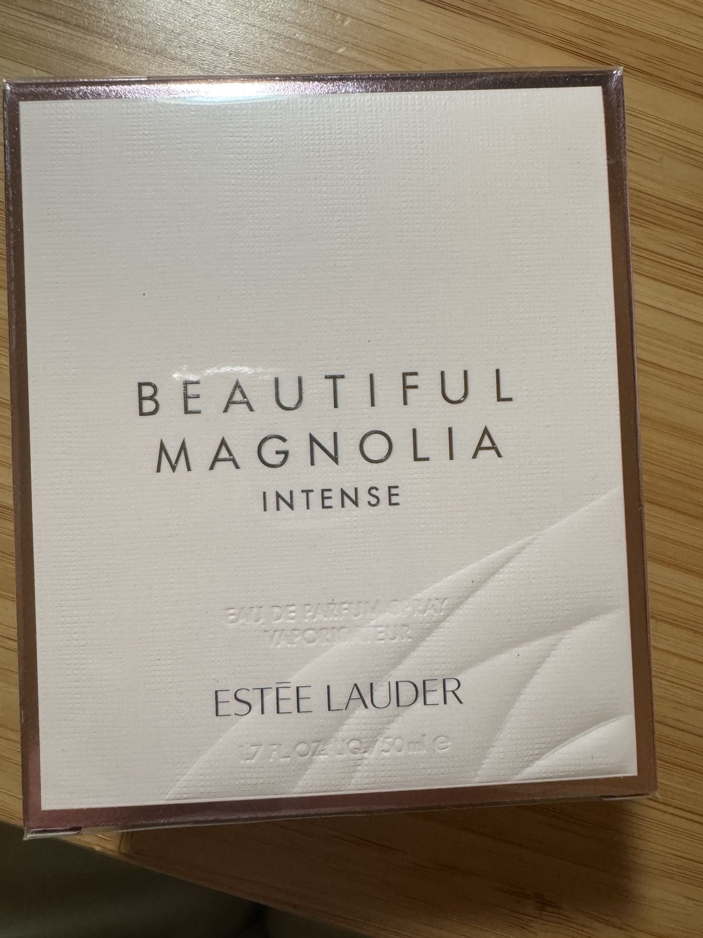 Estée Lauder Beautiful Magnolia  fragrance