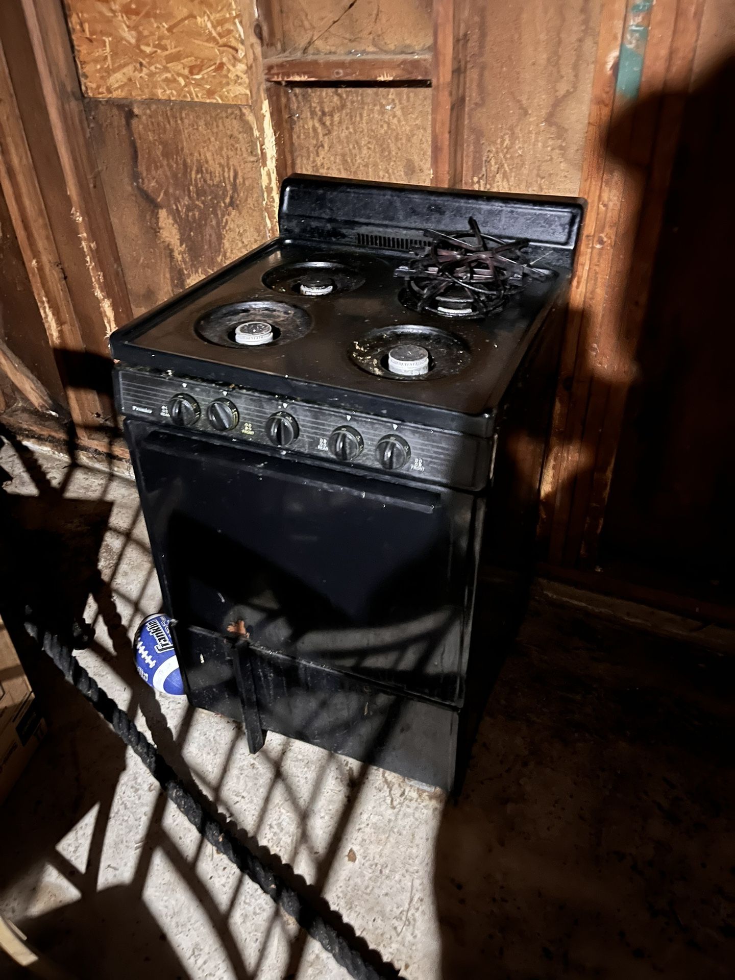 apartment-size-stove-for-sale-in-cleveland-oh-offerup