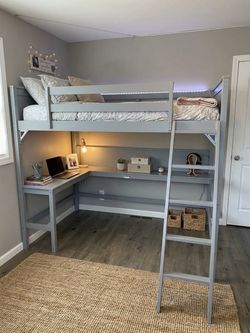 Full size loft bed