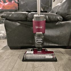 Dual-Power Vacuum - Intense Cleaning Action per take