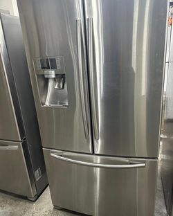 EnergyStar Stainless 3-Door Fridge with IceMaker