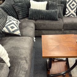 “Extra-Large Grey Sectional — Premium Build, Plush Comfort!”