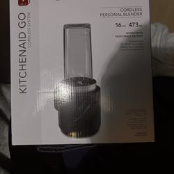 Kitchen aid blender and hand blender