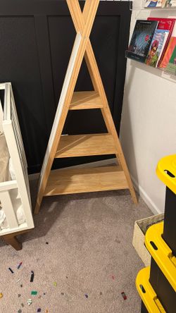 Kids TPee Book Case Stained