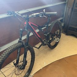 Specialized Stumpjumper 27.5, Size Large 