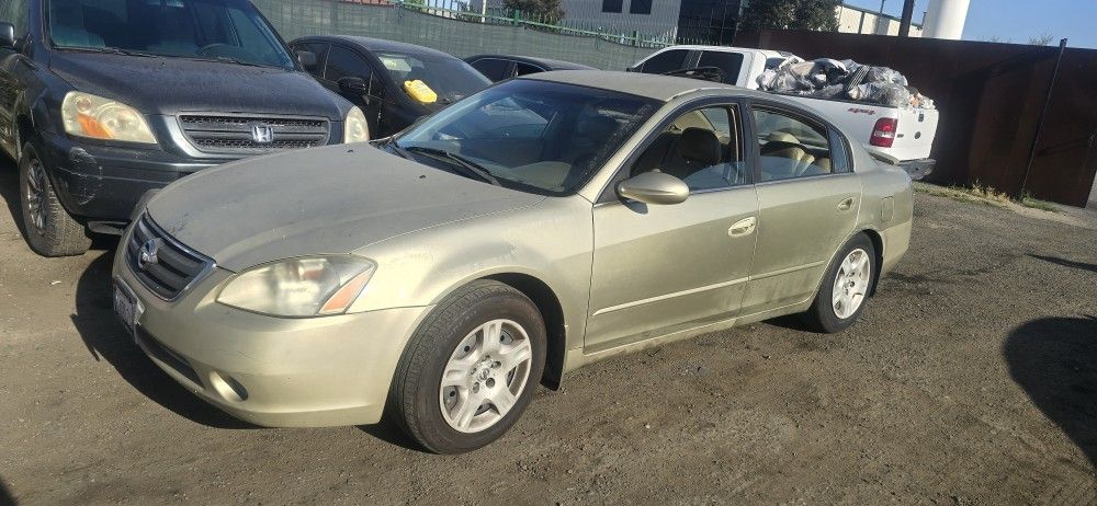 2002 Nissan Altima